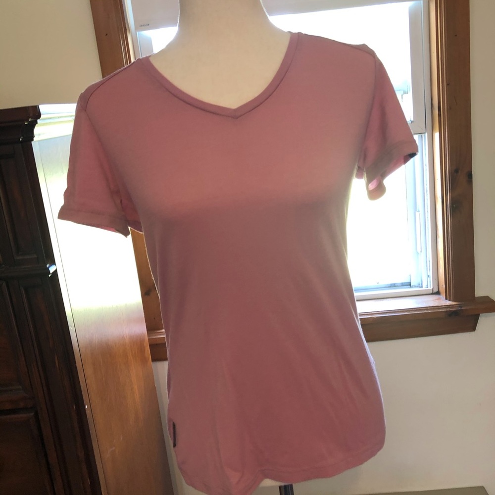 Mammut v-neck hiking shirt